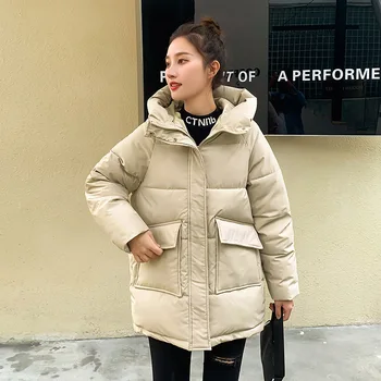 חאקי חורף עם ברדס כותנה מרופד מעיל נשים 2023 קוריאה אופנה ממתקים צבע רופף חמים קצר למטה כותנה מרופד מעיל מעיל